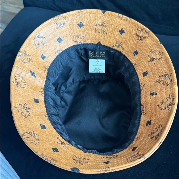 Vintage MCM Cognac Bucket Hat with Black Logo - Picture 7 of 10